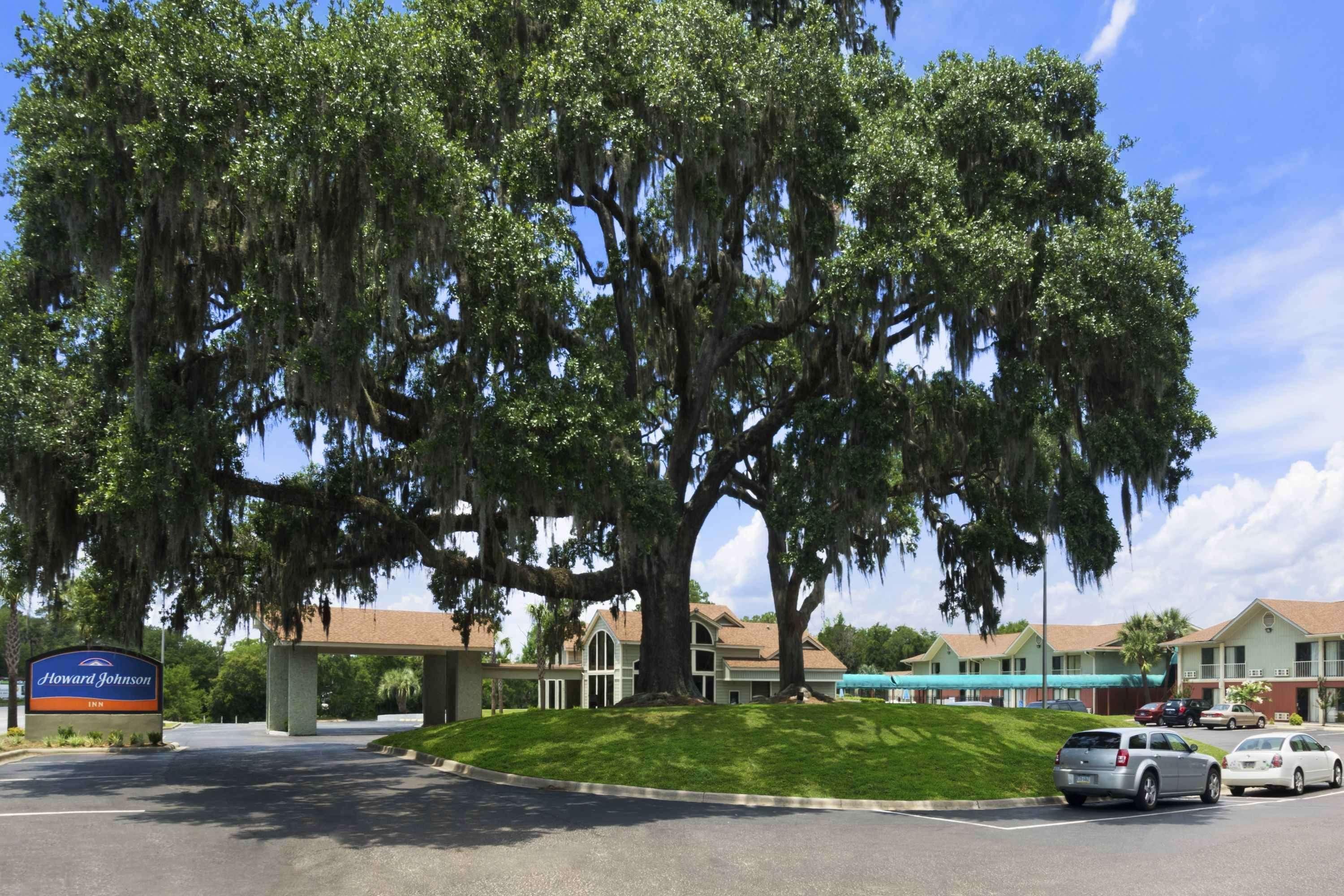 Howard Johnson By Wyndham Beaufort/Parris Island Exterior foto